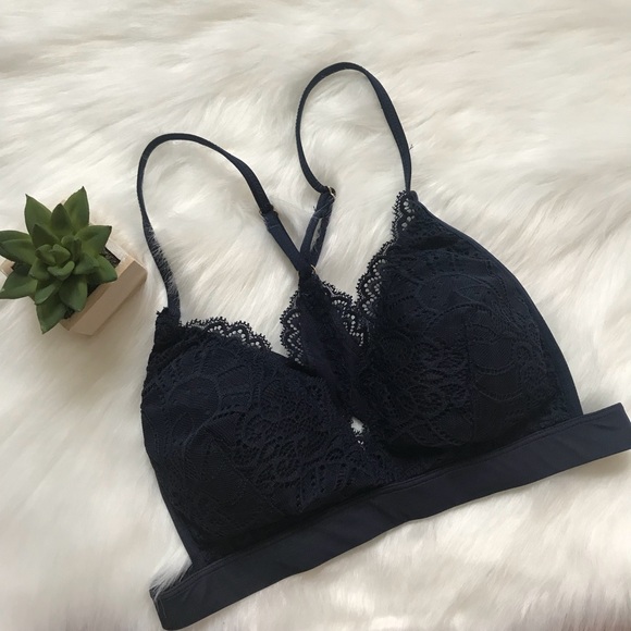 Cotton On Other - 🆕 NWOT Cotton On - Blue Lace Bralette